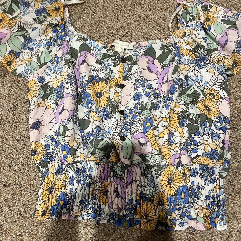 Monteau Blue and Yellow Crop Blouse Short Sleeve